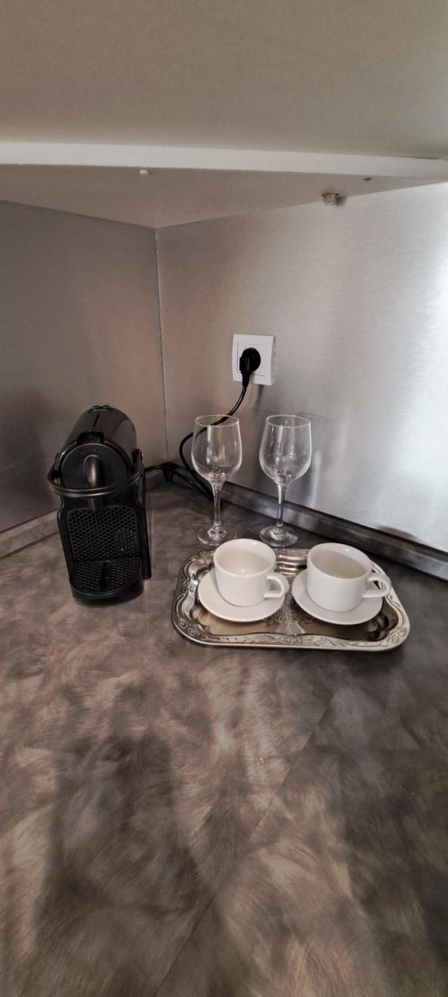Luxury By Airport Апартаменты Пардубице